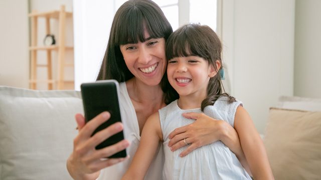 Encuentra el gadget ideal para mamá en Compusa y Be Smart